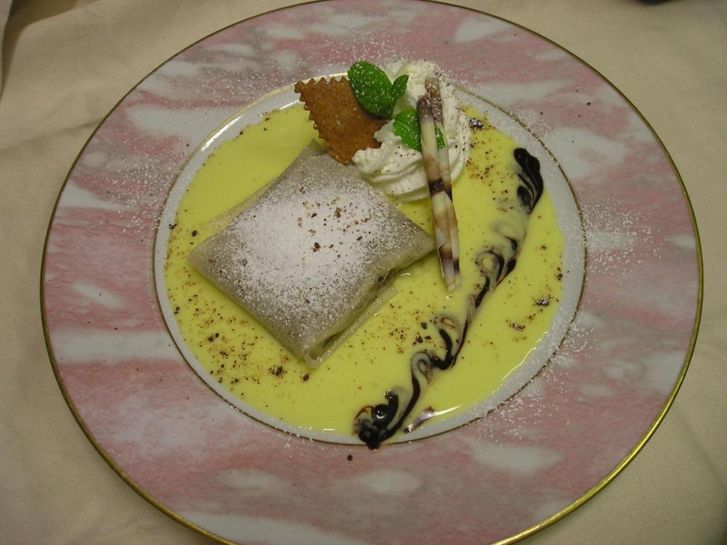 Logis Hotel Restaurant La Tete Des Faux 르본옴므 외부 사진